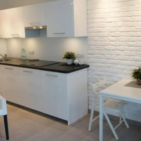 Panska : Centre . Air Conditioning . Varsóvia